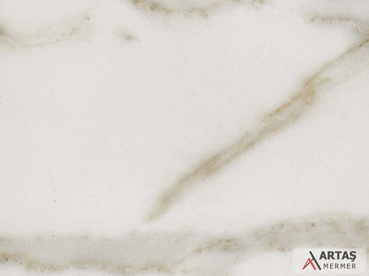 Calacatta Silk Neolith