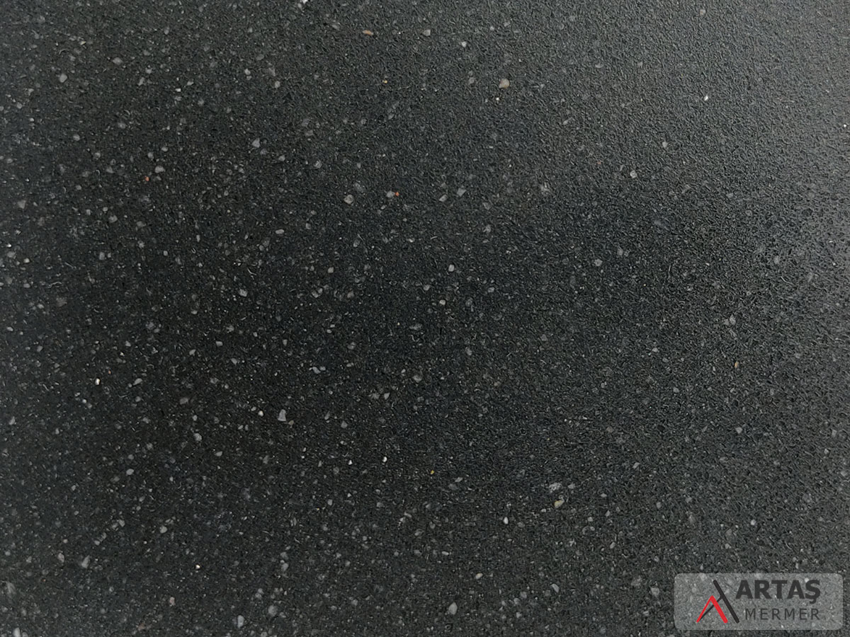 Negro Tebas Silestone