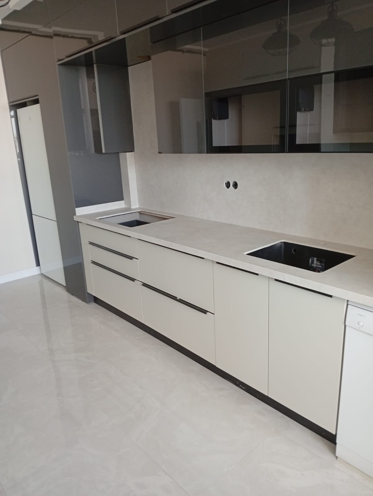 T-One-Luxury-Cement-White-Mutfak-Tezgahi