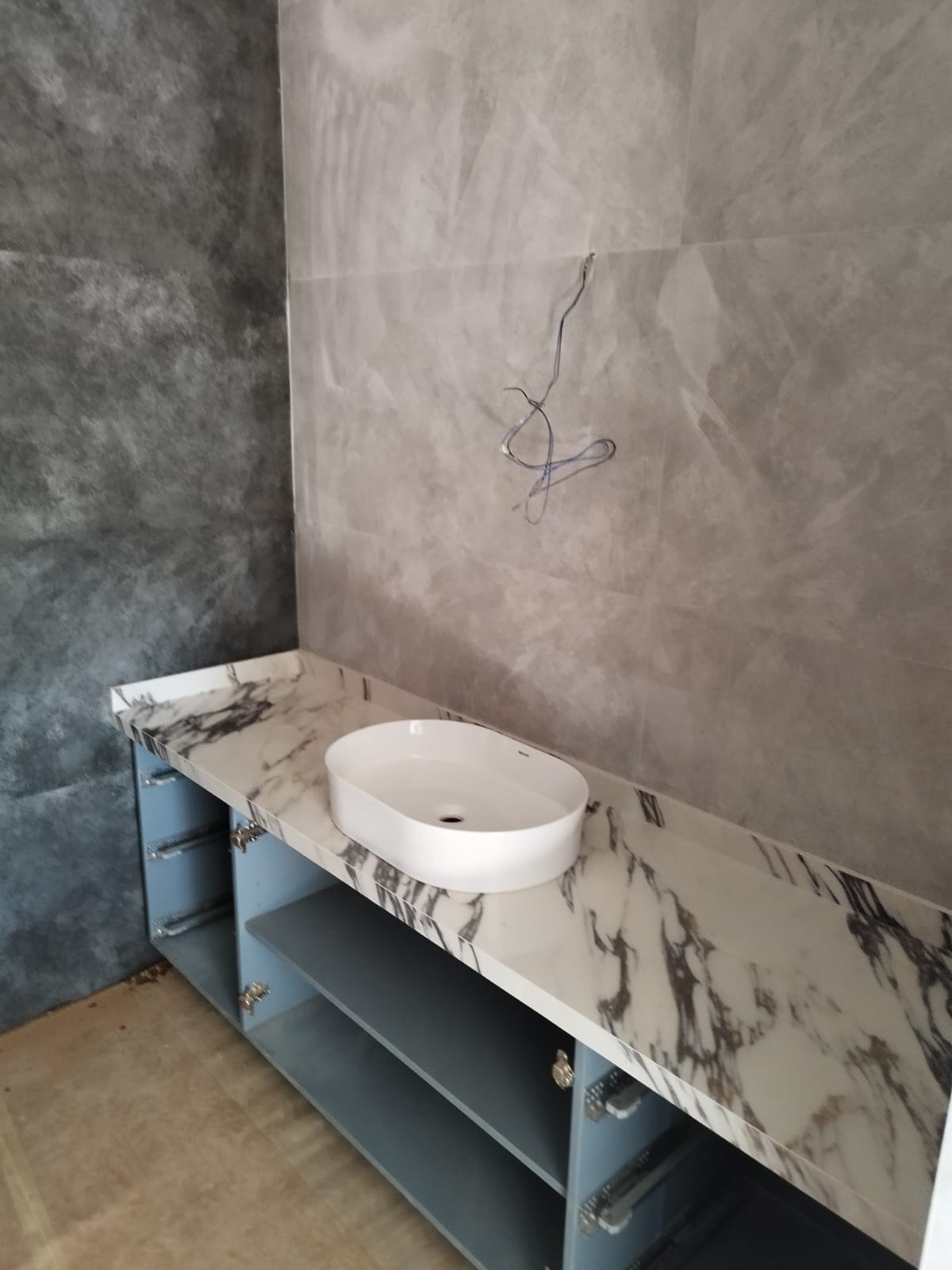 T-One-Viola-Banyo-Tezgahı